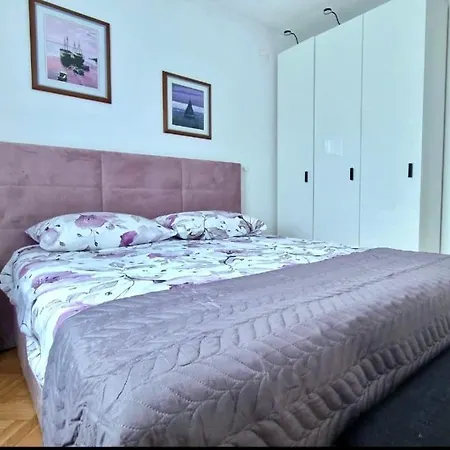 Silvana Apartment *